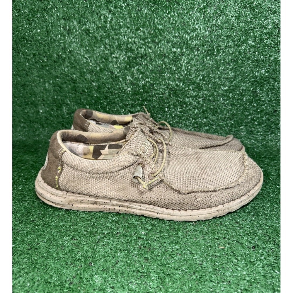 Hey Dude Mens Wally Sox Beige Slip On Loafer Casual Walking Comfort Shoe Size 10